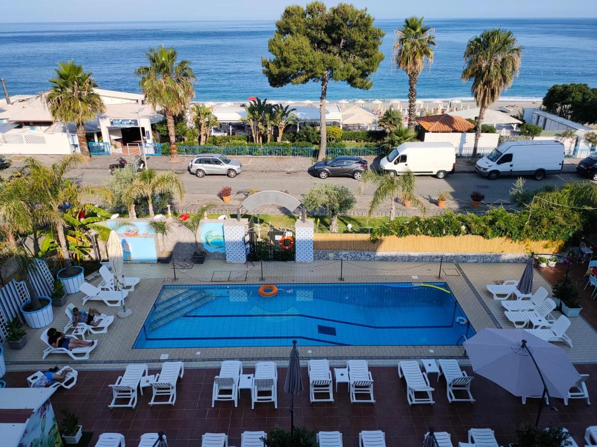 Taormina By The Sea Apartamento Mazzeo Exterior foto