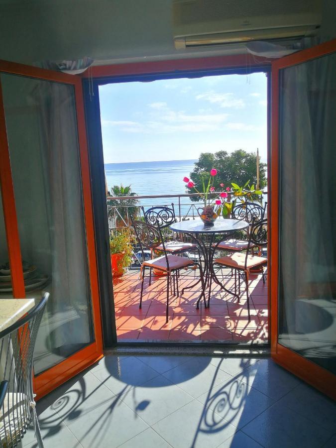 Taormina By The Sea Apartamento Mazzeo Exterior foto
