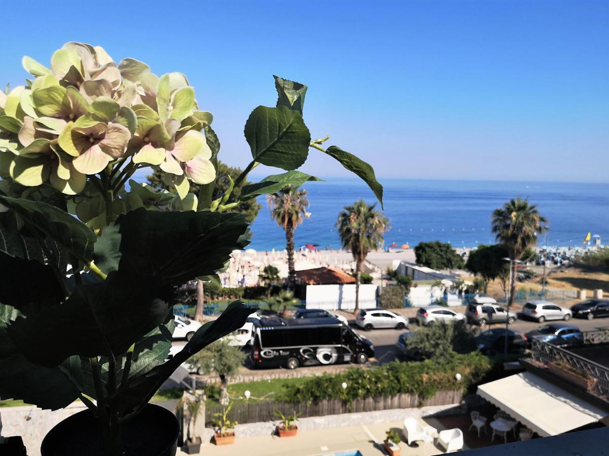 Taormina By The Sea Apartamento Mazzeo Exterior foto